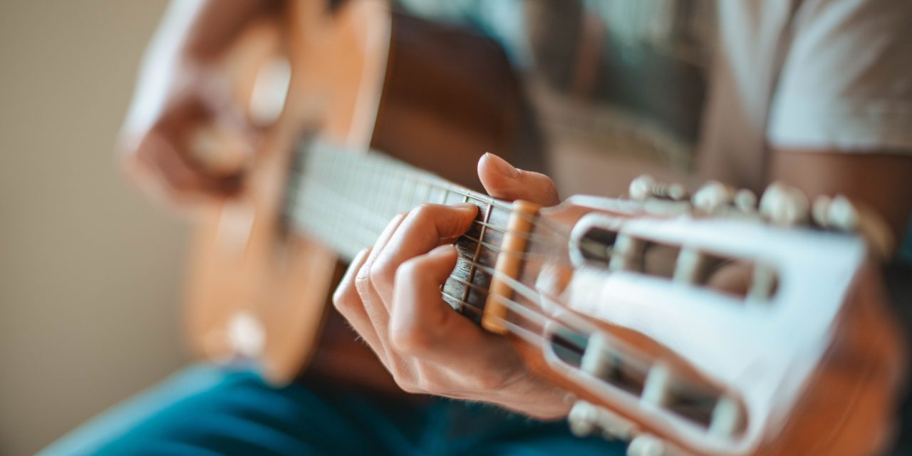 Private Guitar and Ukulele Lessons